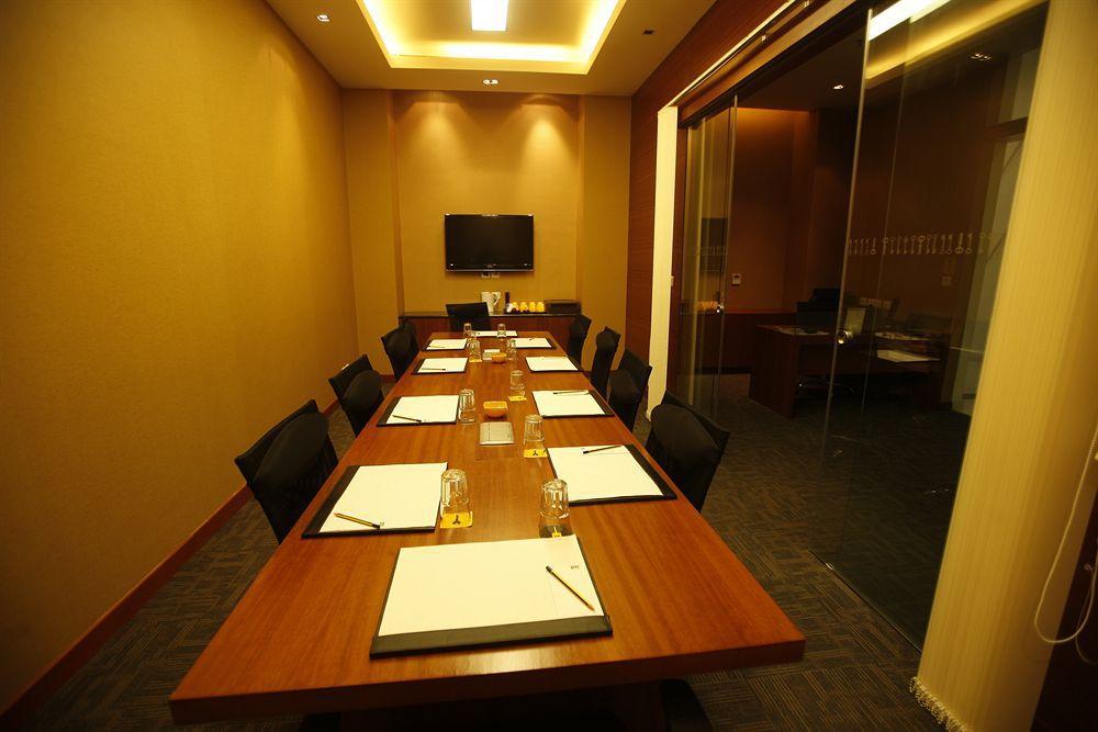 Keys Select By Lemon Tree Hotels, Whitefield, Bengaluru Exterior foto