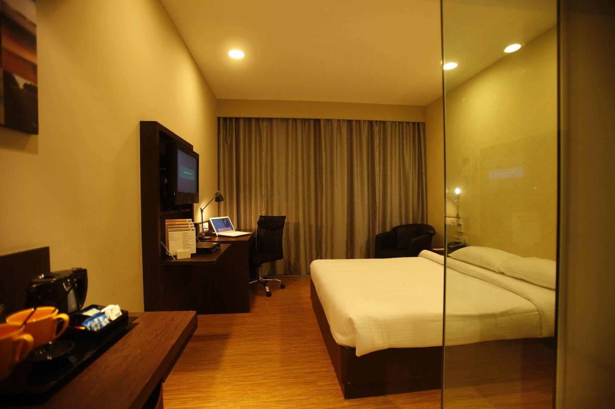 Keys Select By Lemon Tree Hotels, Whitefield, Bengaluru Exterior foto