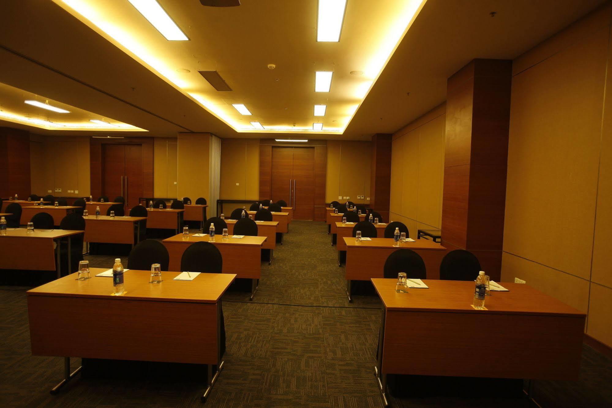 Keys Select By Lemon Tree Hotels, Whitefield, Bengaluru Exterior foto